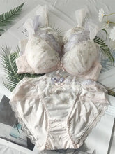 **Embroidered Floral Lace Low-Cut Japanese-Style Lingerie Set