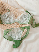 Green Garden French Romantic Underwire Lace Sexy Triangle Cup Bra Set