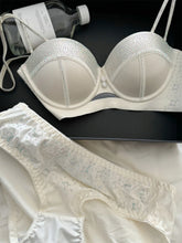 Heavy duty rhinestone lingerie charming niche satin lace sexy thin section Underwear