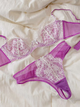 Magenta French Court Lace Elegant Push-Up & Minimizer Bra Set