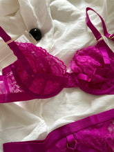Rose red sexy lingerie with underpants niche thin lace sexy upturned bra suit Underwear