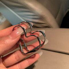 Trendy 1Pair Lovely Personality Exaggerated Hollow Heart Design Earring Cuff