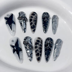 Handmade Press on Nails Punk Cool Black Star Crocodile pattern False Nails Heavy Metal European Black Almond Fake Nail Patches