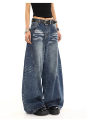 Scimitar-cut three-dimensional wide-leg jeans