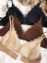 Women Seamless Lace Lingerie French Thin Cup Silk Satin Bra Sexy Deep V Push Up Bras Breathable Intimates Underwear