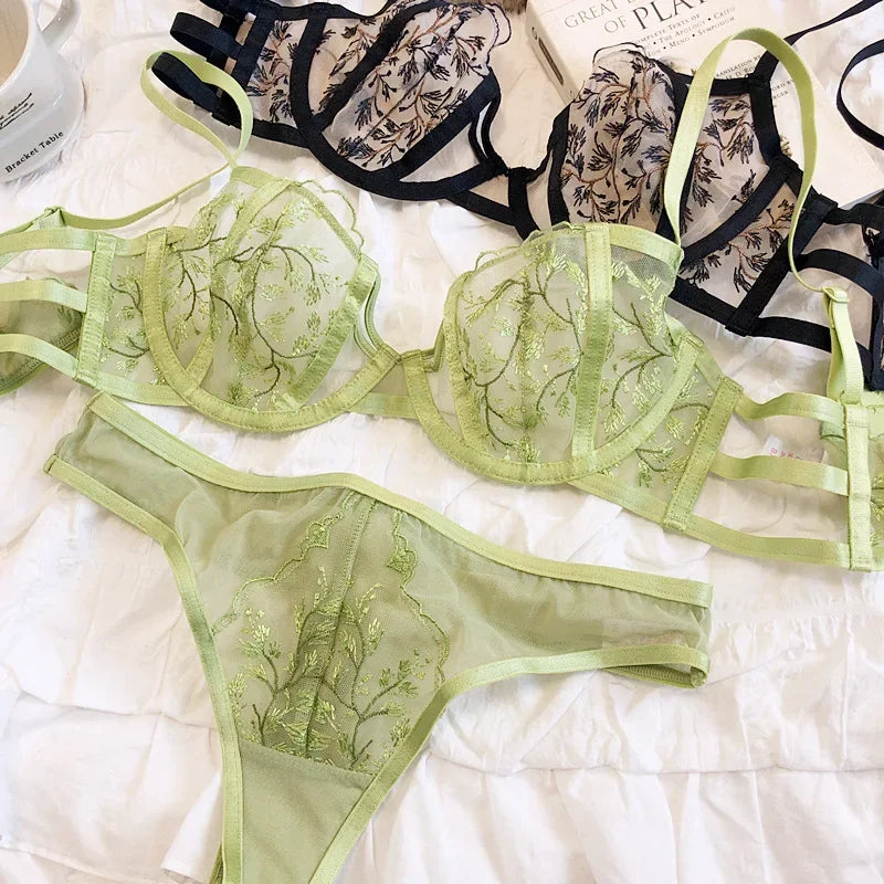 2 Pieces Sexy Lace Embroidery Bra Set