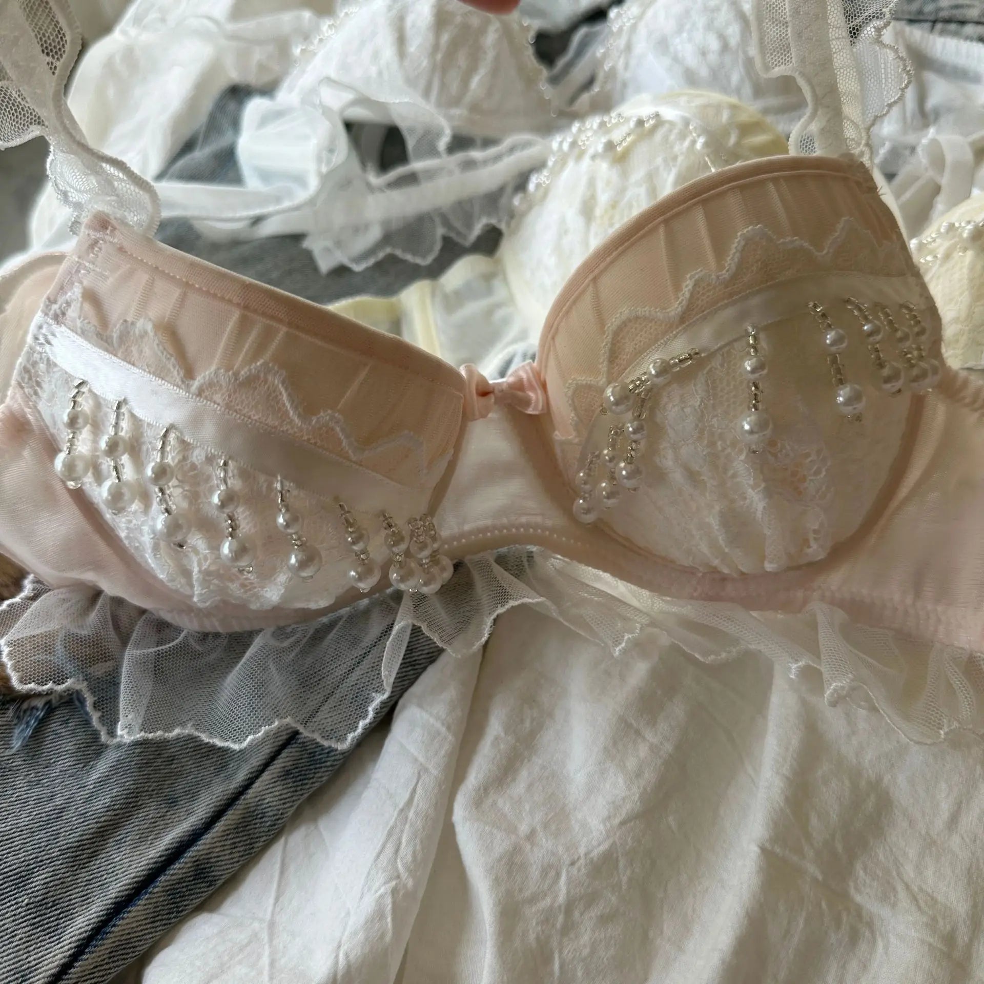 Beaded lingerie briefs comfortable lace without steel ring lifting up the support of light Underwear
