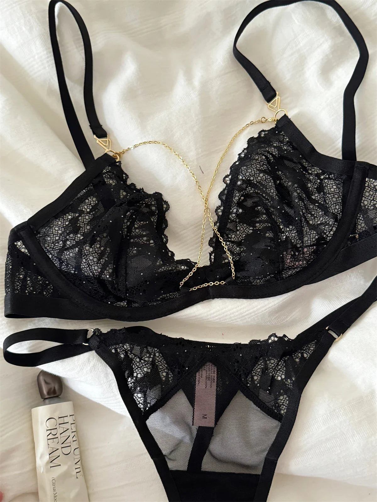 Black chain thin cup Underwear