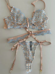 Charming lace lingerie silk thin sexy thin steel ring top support gathered bra Set