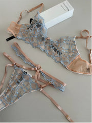 Charming lace lingerie silk thin sexy thin steel ring top support gathered bra Set
