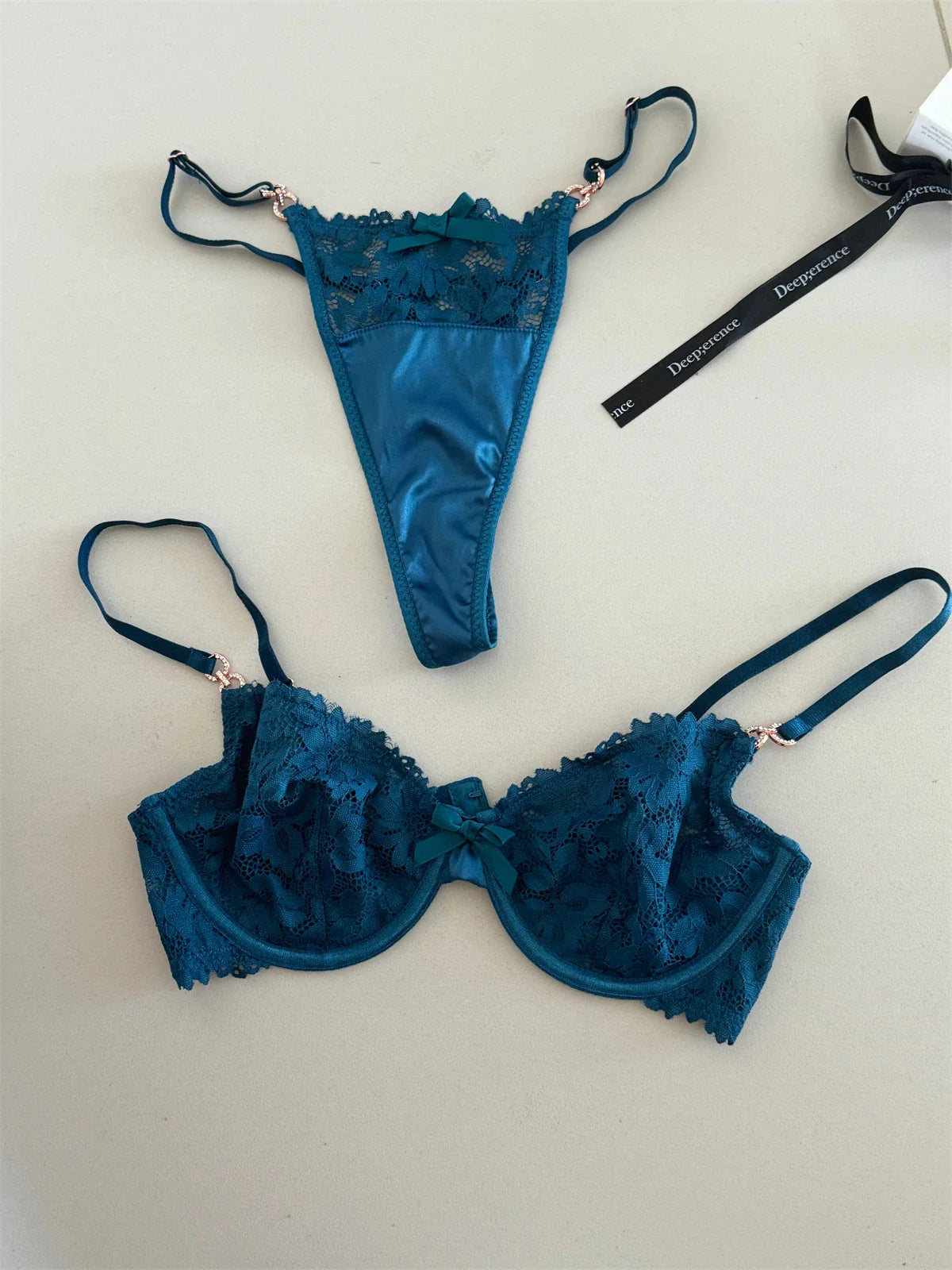 Charming niche satin treasure blue lingerie lace sexy thin steel ring top support gathered bra Set