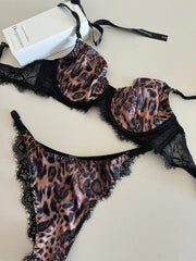 Charming satin leopard lingerie briefs suit women lace sexy thin steel ring top support gathered bra Set