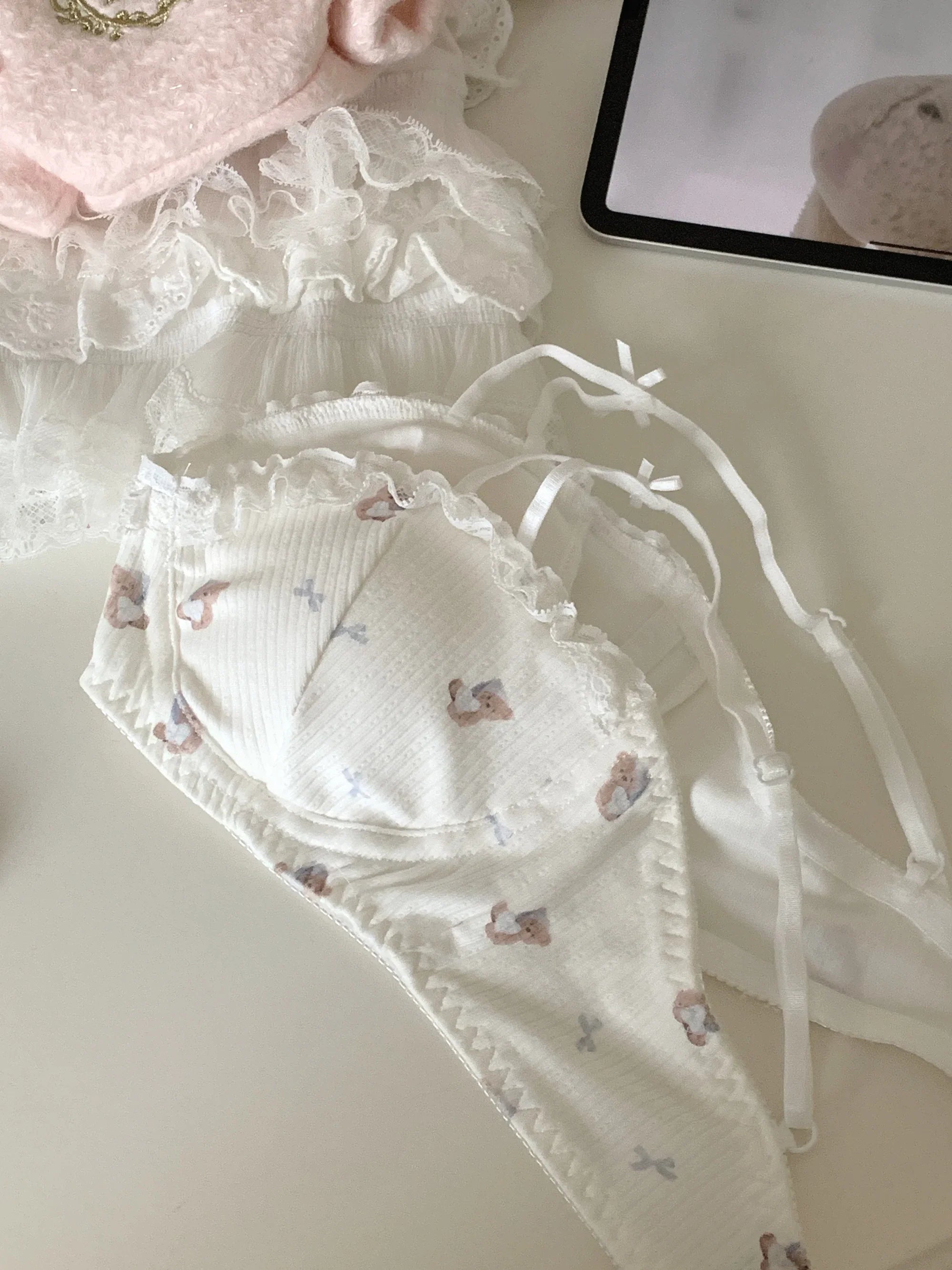 Cute Korean-Style Lingerie Lightweight Small-Bust Support Wireless Bra Women's Push-Up Underwear