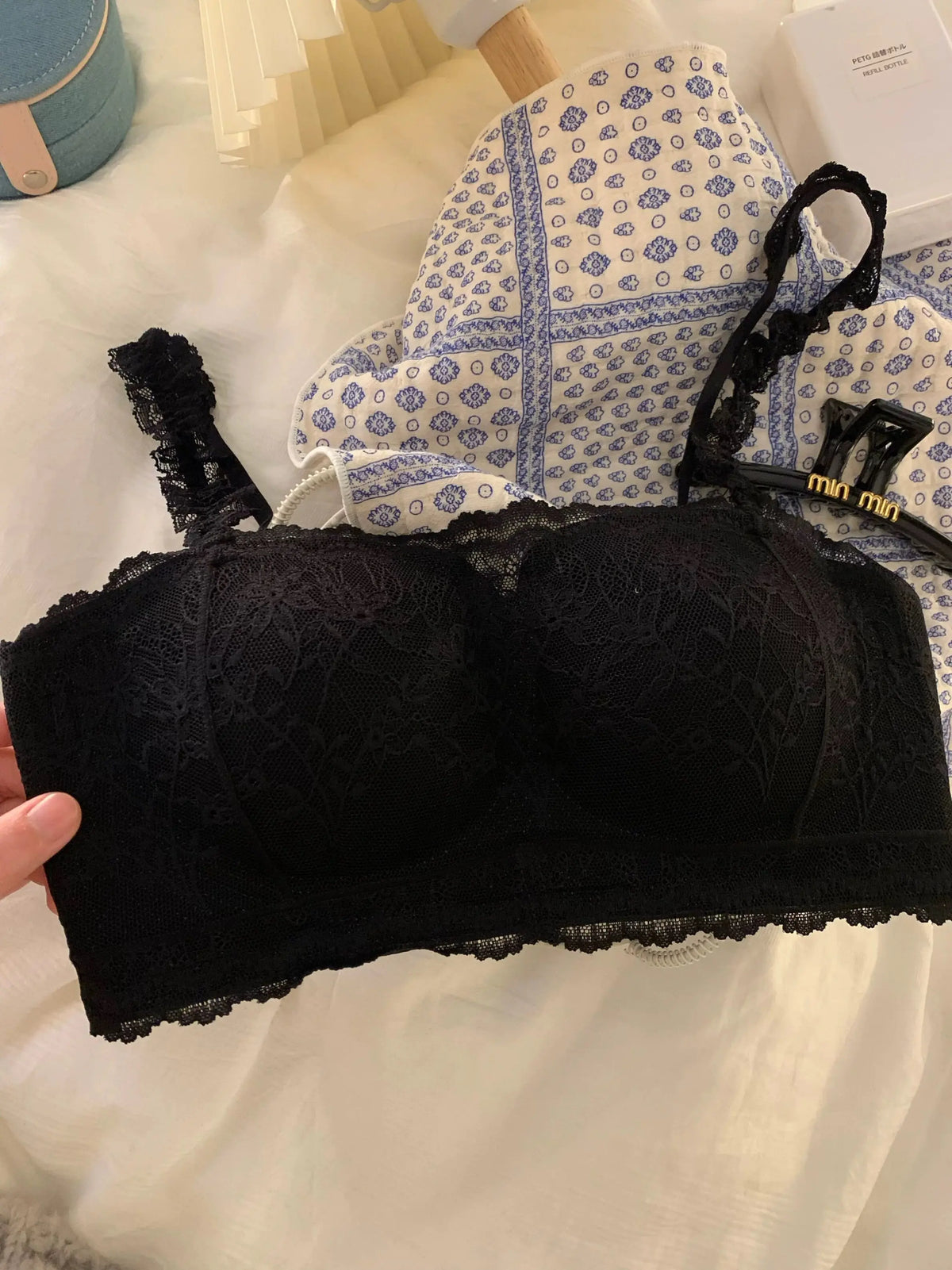 Detachable Strap Lace Bra