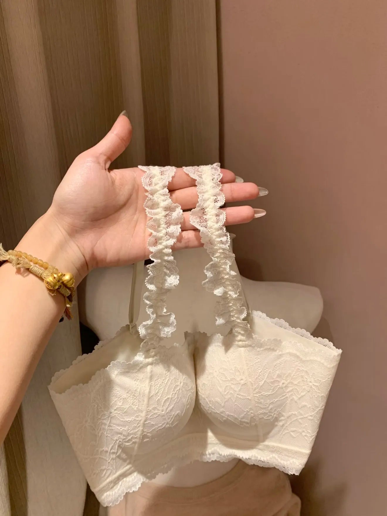 Detachable Strap Lace Bra