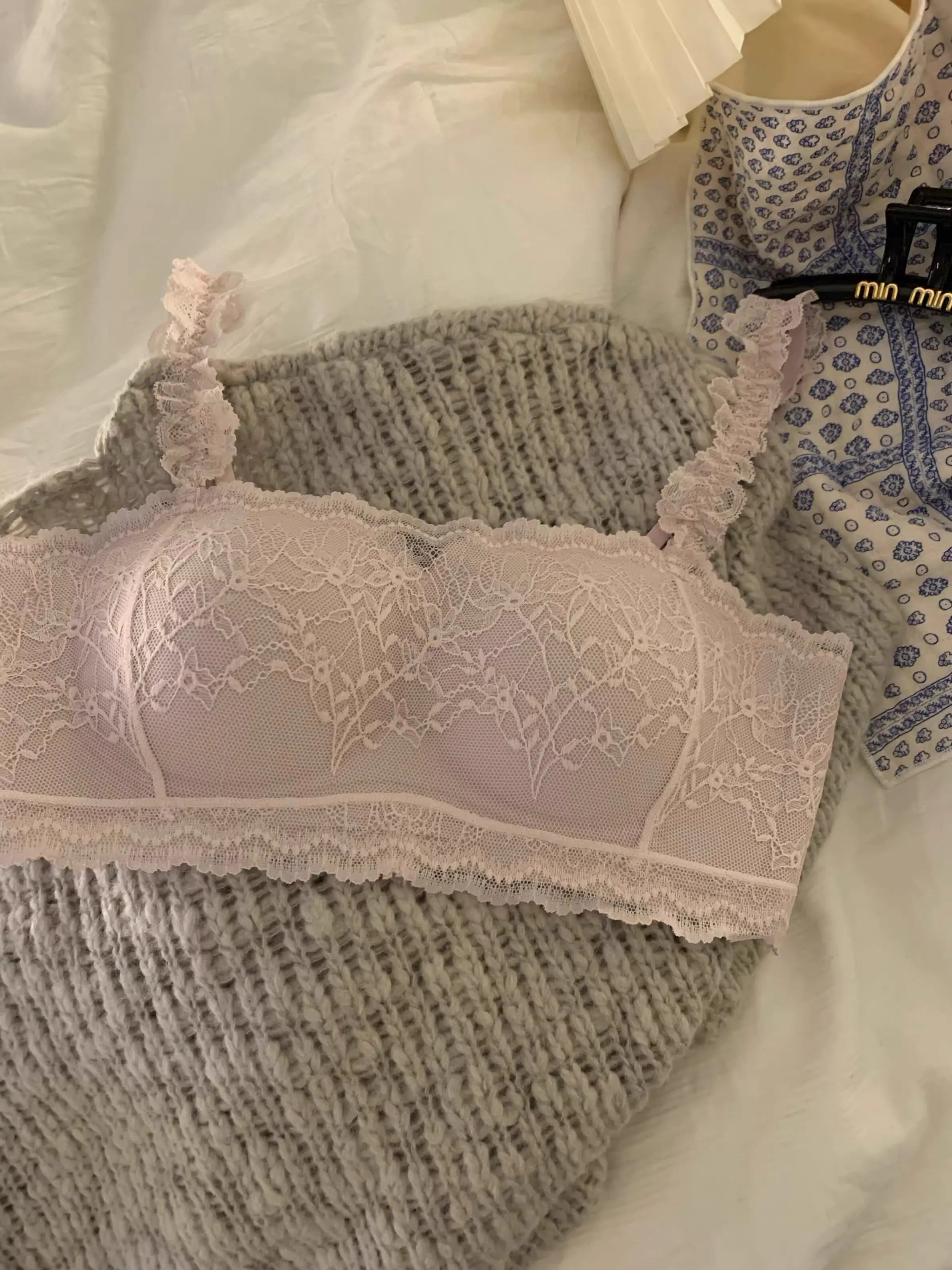 Detachable Strap Lace Bra