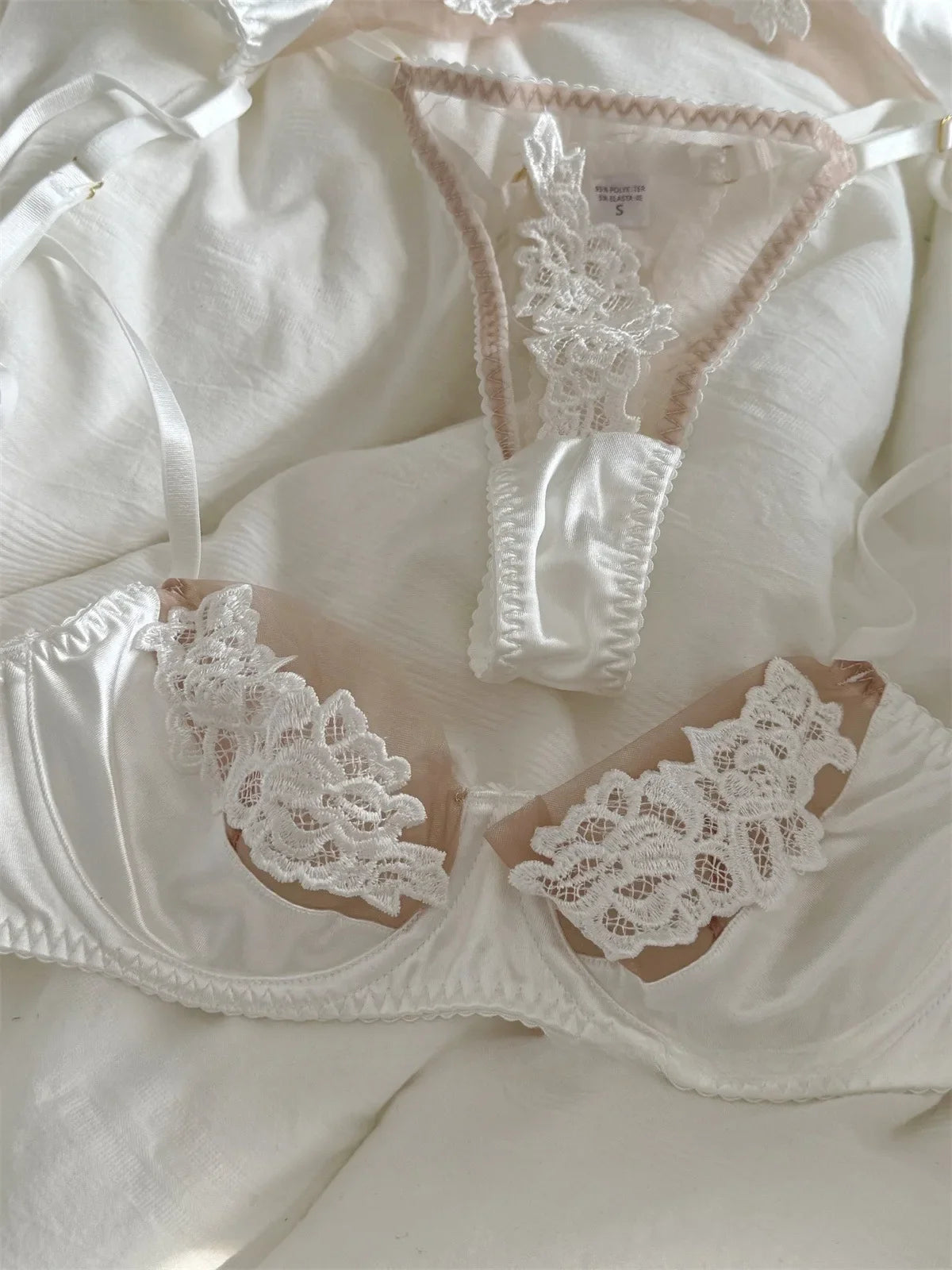 Embroidered flowers lingerie three-piece Underwear