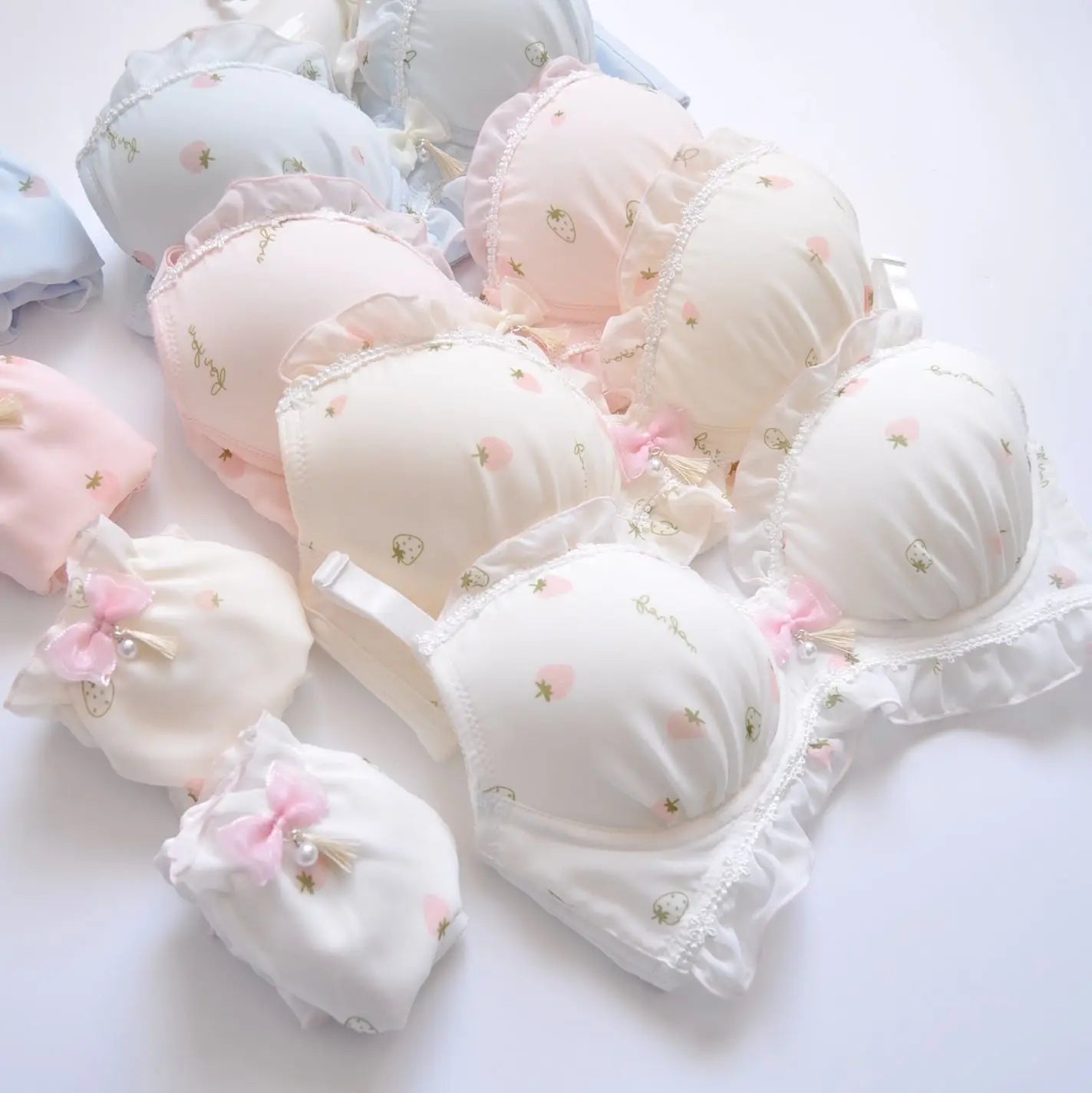 Embroidery film cup bralette two-color water-soluble lingerie no steel ring fresh and girly cute gather Underwear