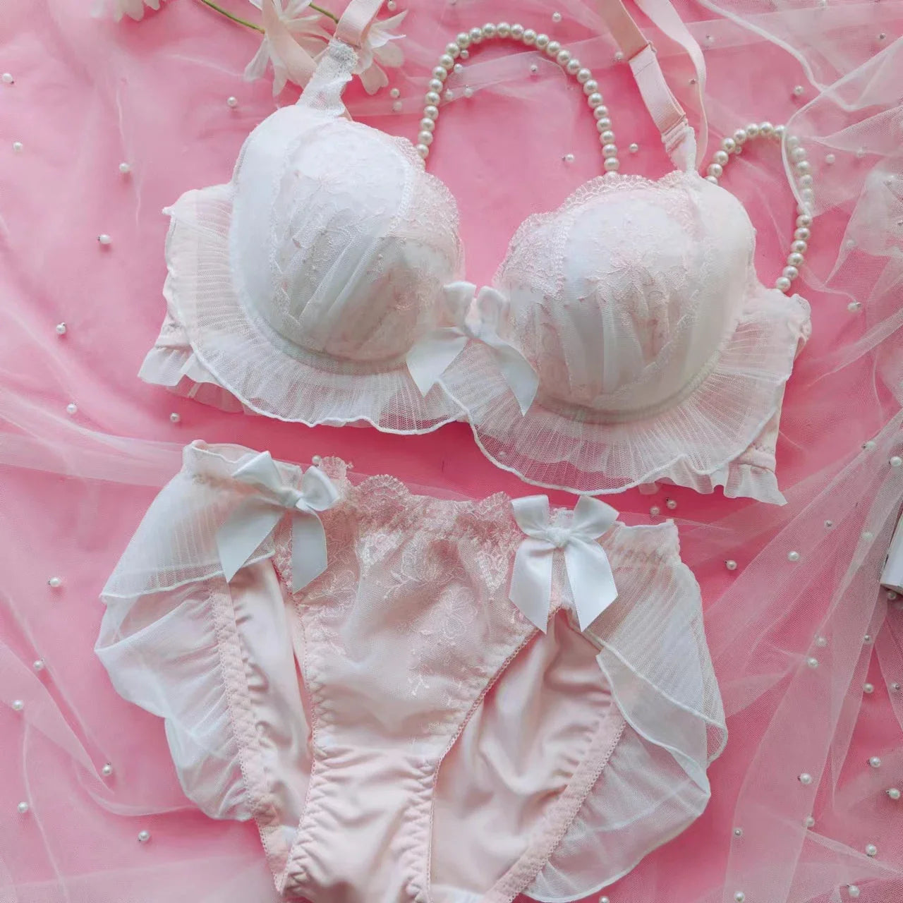 Embroidery thin section ruffled Underwear