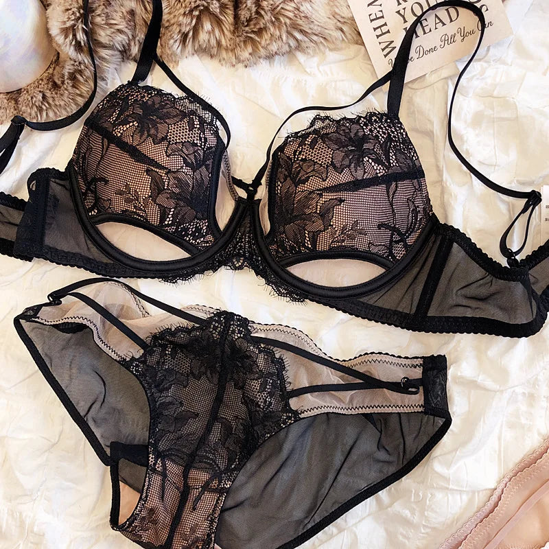 French Hollow Push Up Bra Set