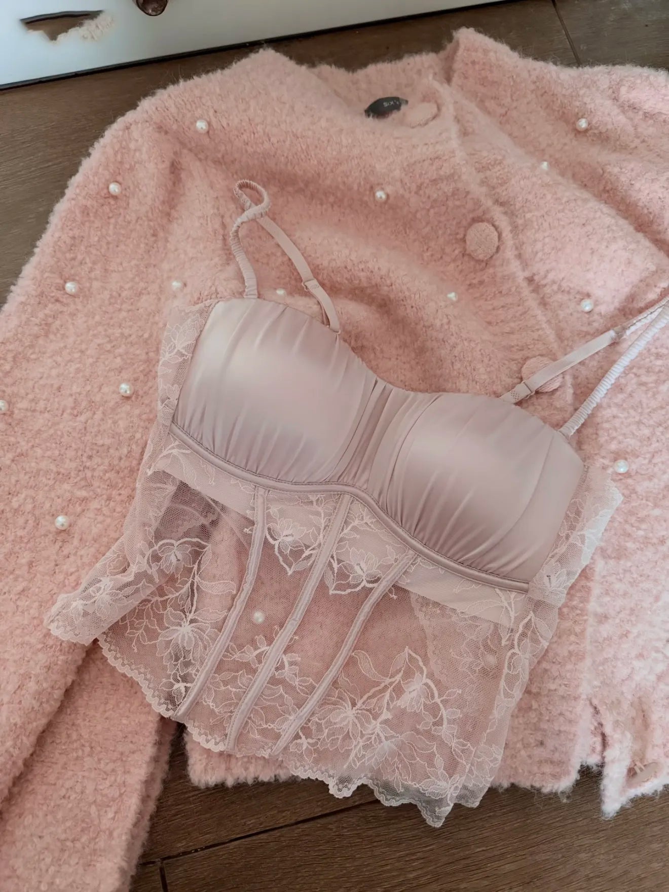 French Lace Thin Backless Beauty Bra