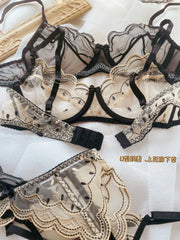 French Style Sexy Lace Underwire Embroidered Bra Set