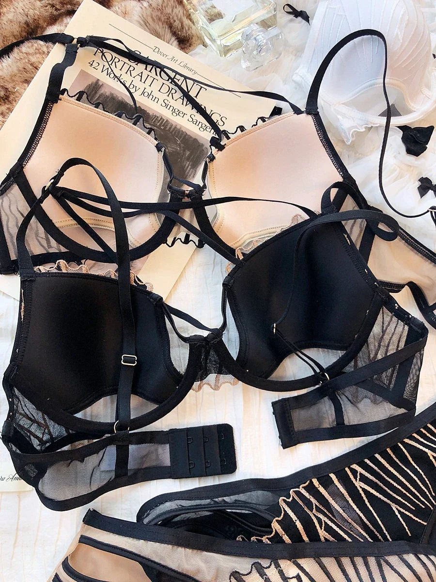 French Thin Cup Women Bra Set