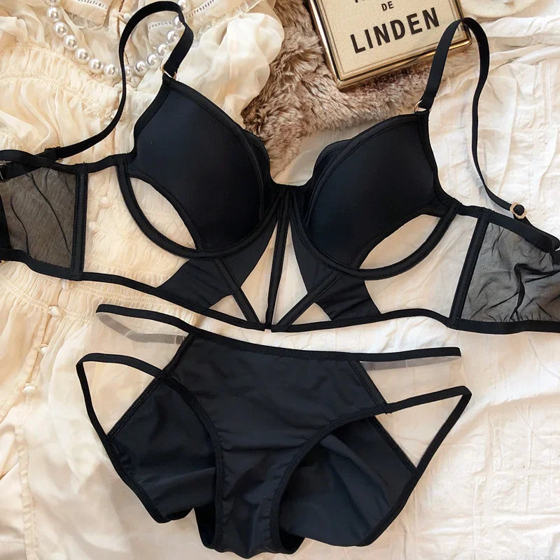 French Thin Cup Women Lingerie Set