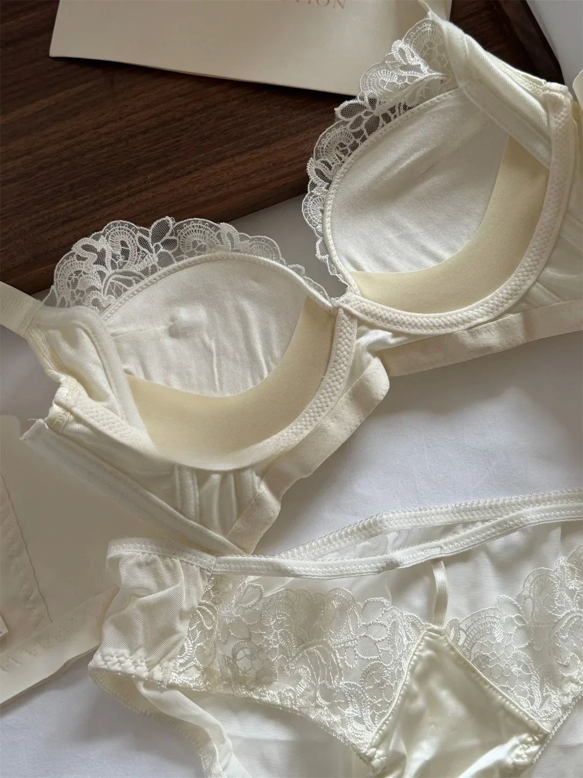 Gathering cup Underwear