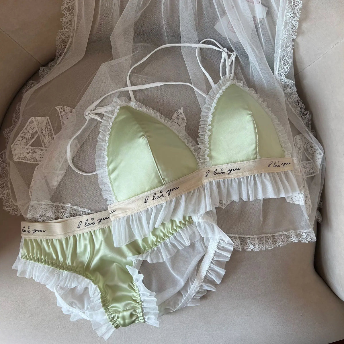 Japanese bra without steel ring thin women's big breasts show small girl fresh Underwear