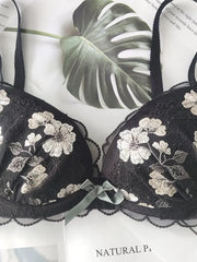 Japanese-style floral lace lingerie set