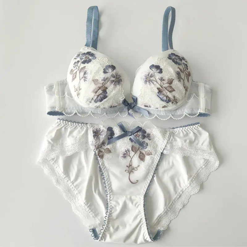 Japanese-style floral lace lingerie set