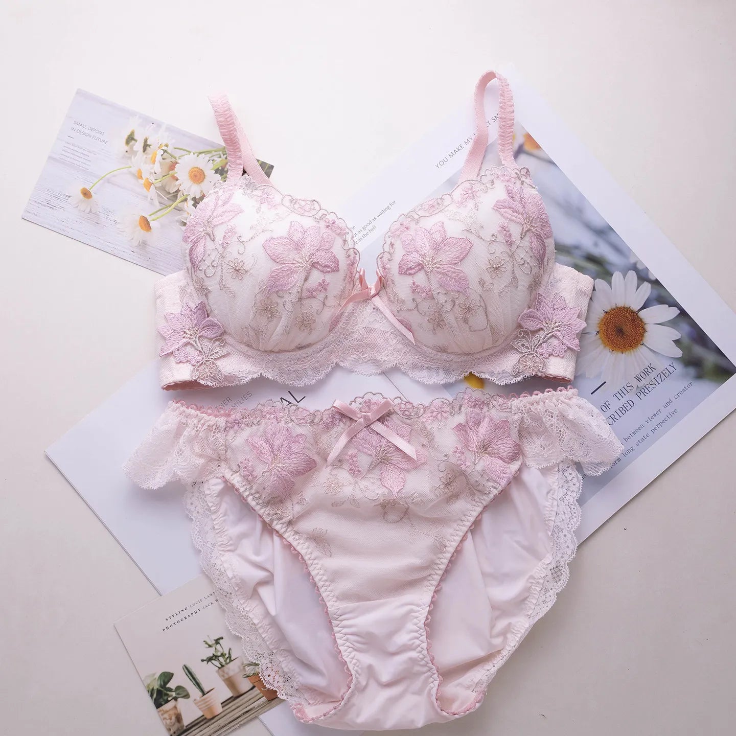 Japanese-style sweet lingerie set
