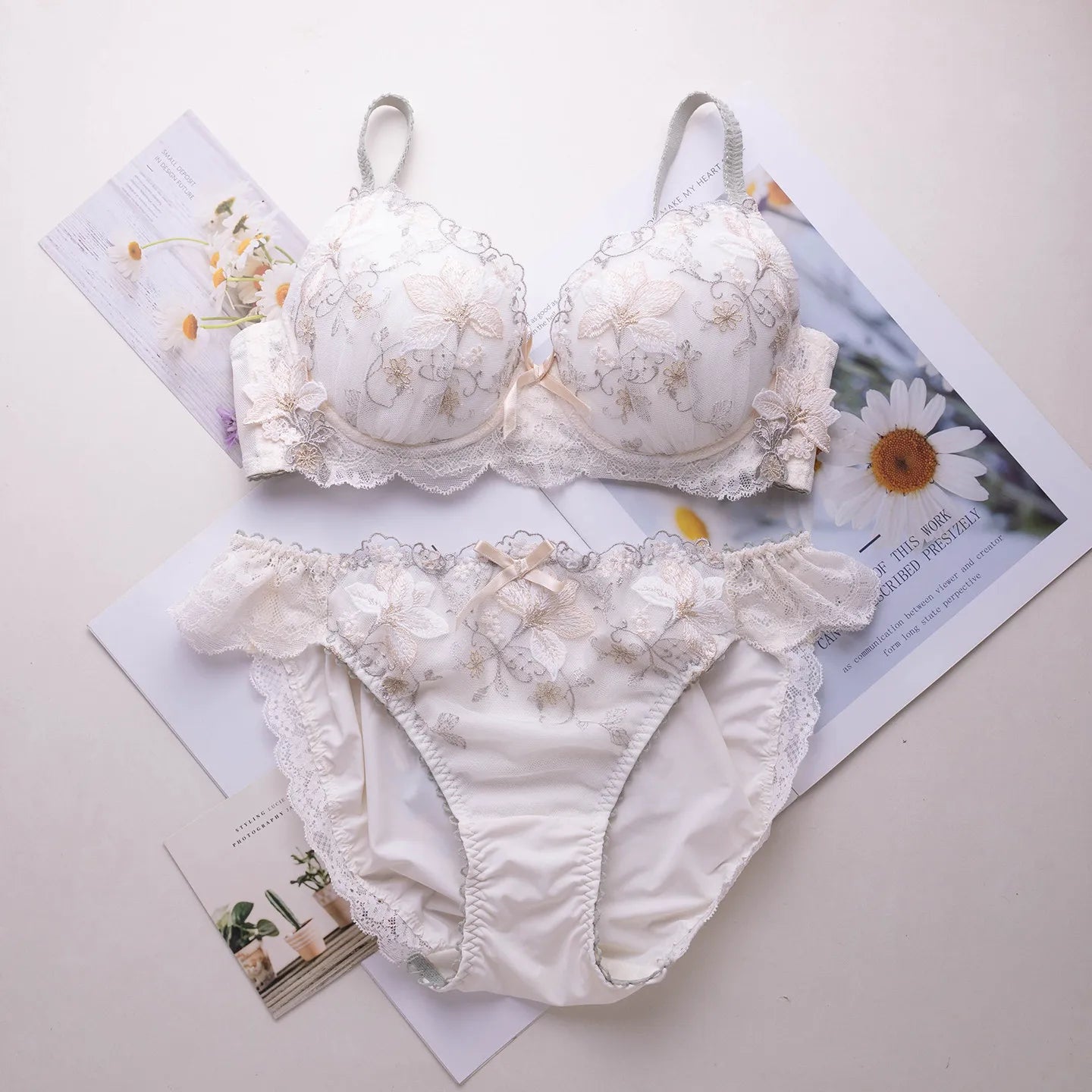 Japanese-style sweet lingerie set