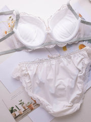 Japanese-style sweet lingerie set