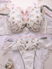 Japanese sweet floral embroidery lingerie set