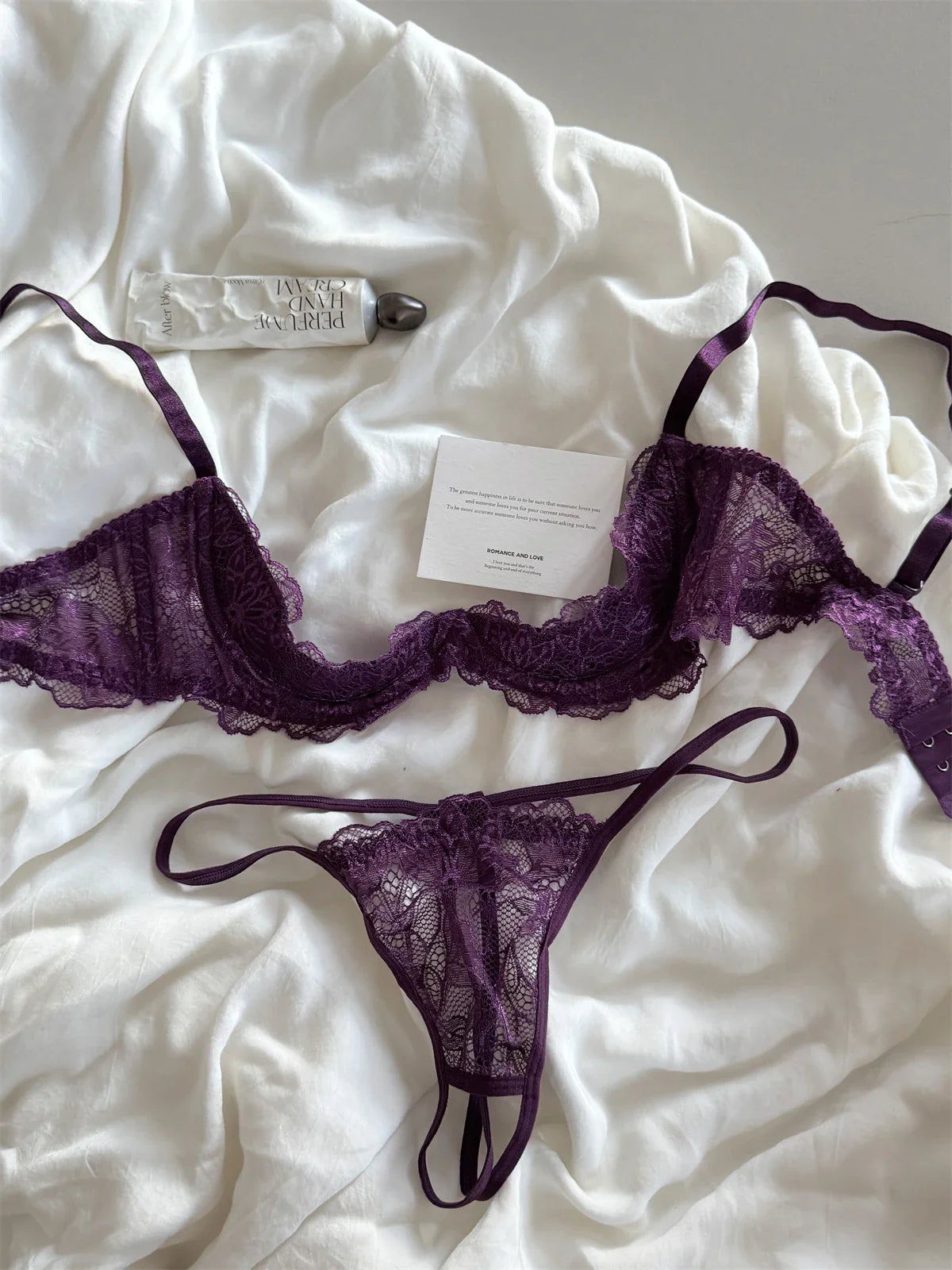 Lace Women's Bra - Sexy Hollow out Style Push-Up & Gathering Bra Set