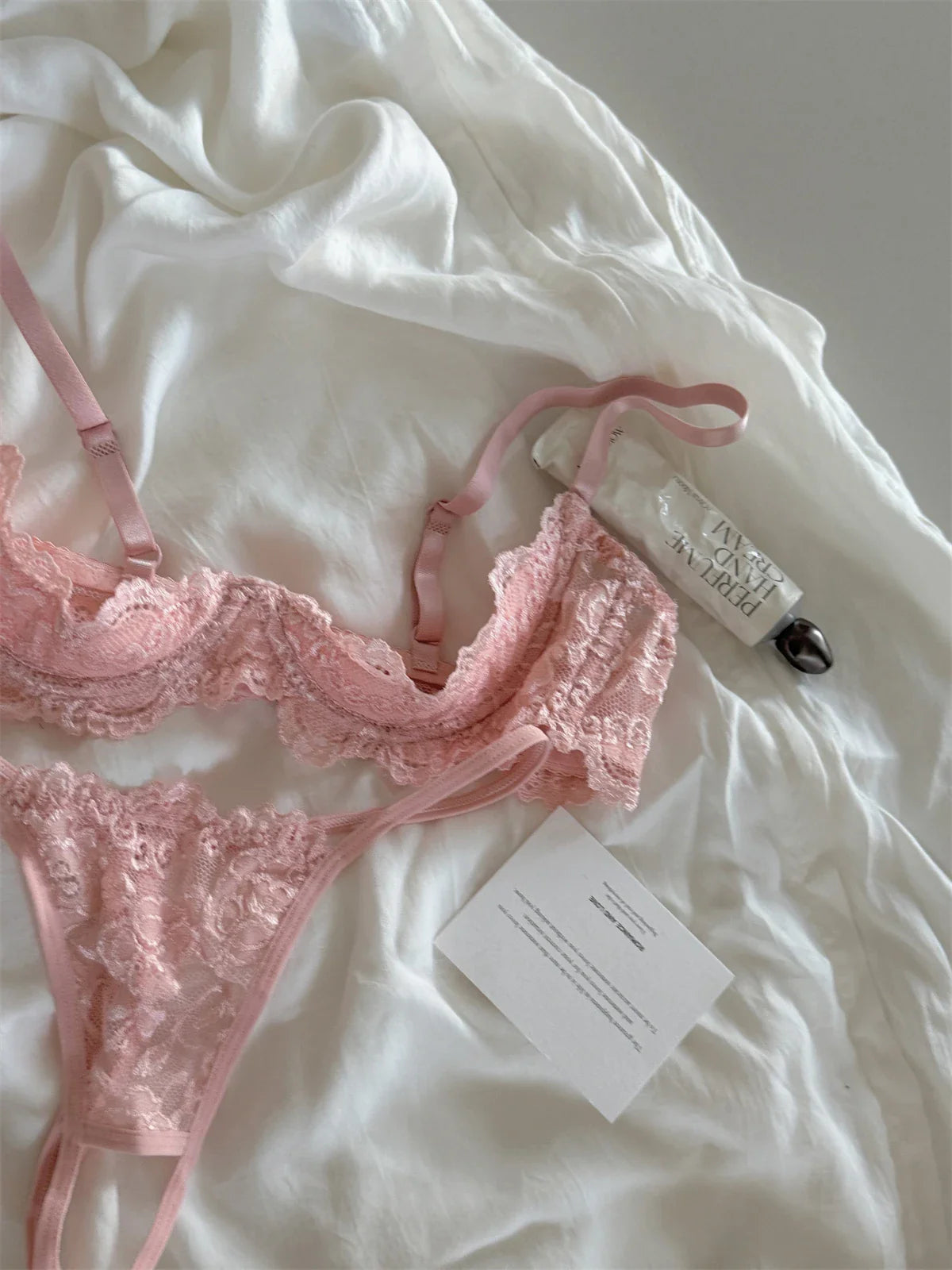 Lace Women's Bra - Sexy Hollow out Style Push-Up & Gathering Bra Set