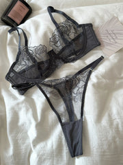 Lace embroidered flowers mesh lingerie briefs thin section large breasts Underwear