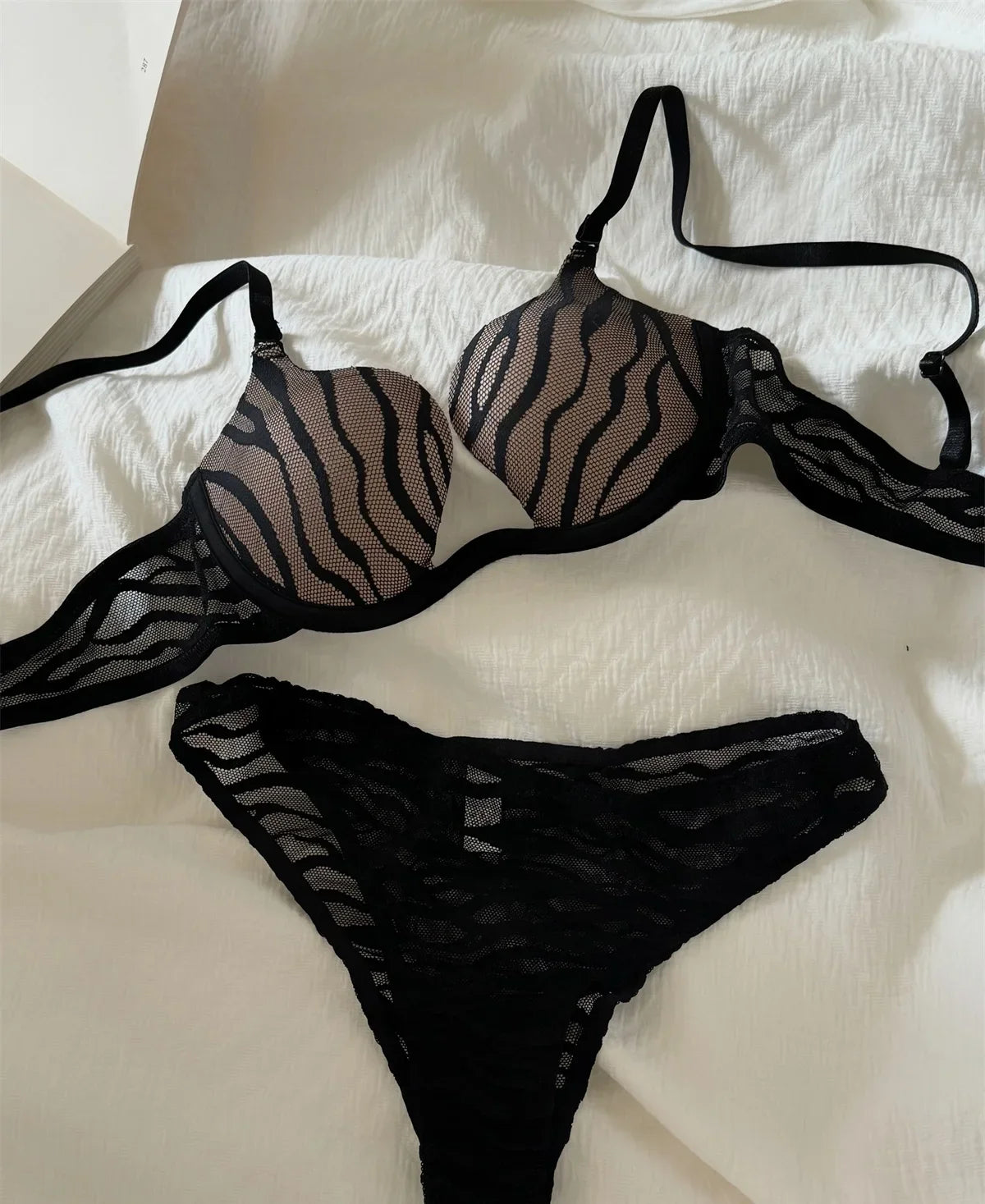 Leopard sexy thin upholstery gathered bra Set