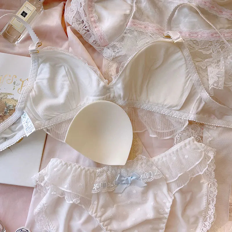 Lingerie fairy girl wearing ribbon ruffle thin bralette lace without steel ring white princess Underwear