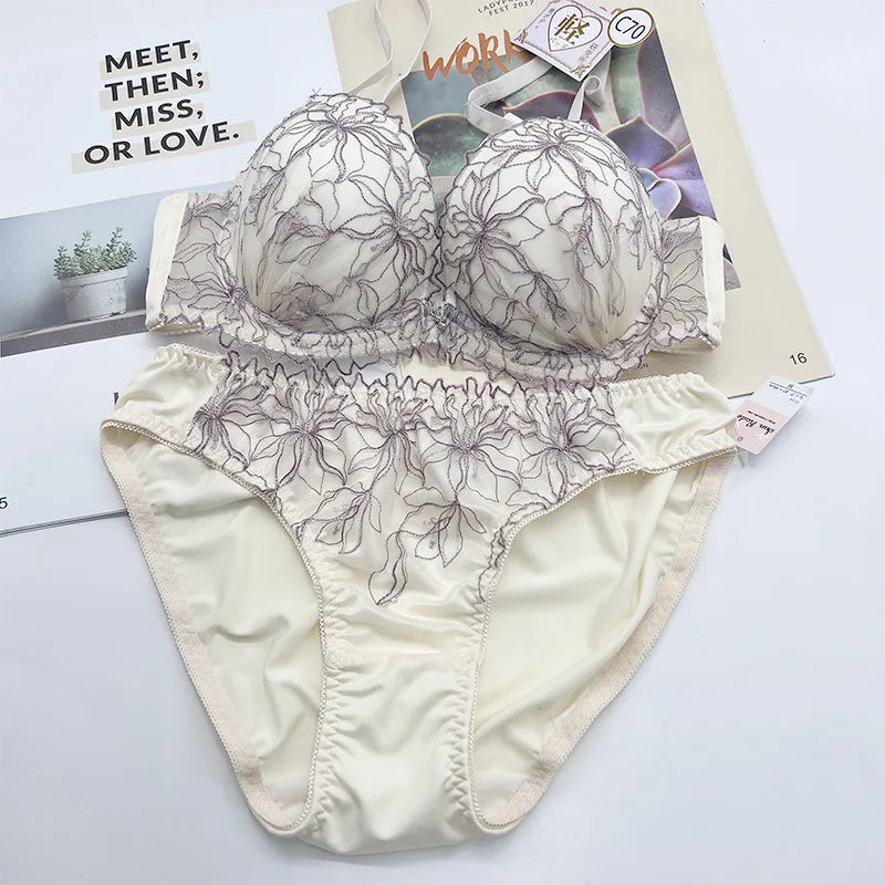Luxurious noble sexy lace lingerie Set