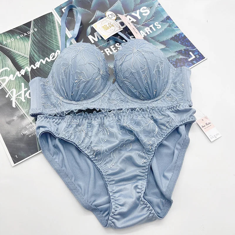 Luxurious noble sexy lace lingerie Set