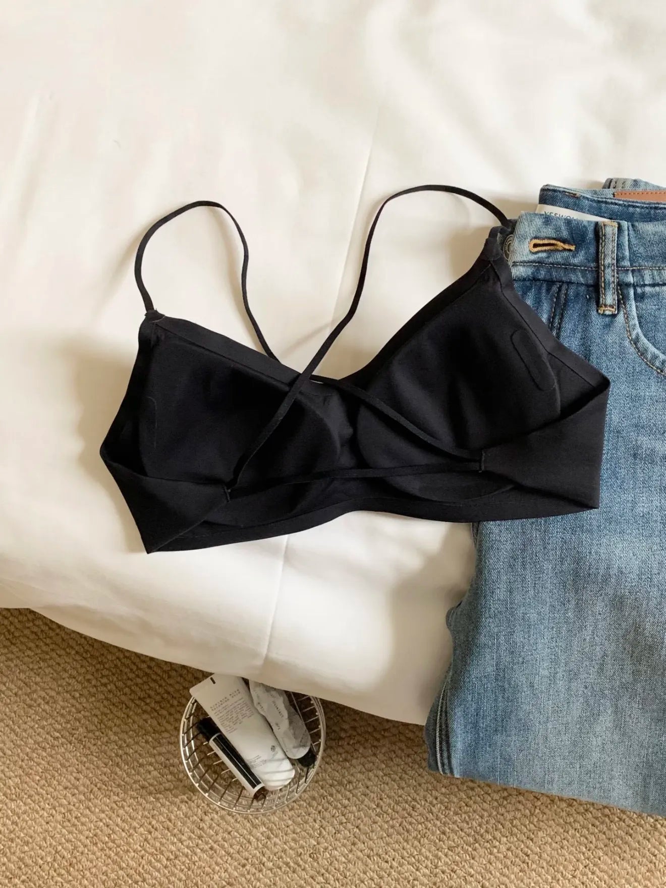 Women's Seamless Bra with Thin Shoulder Straps