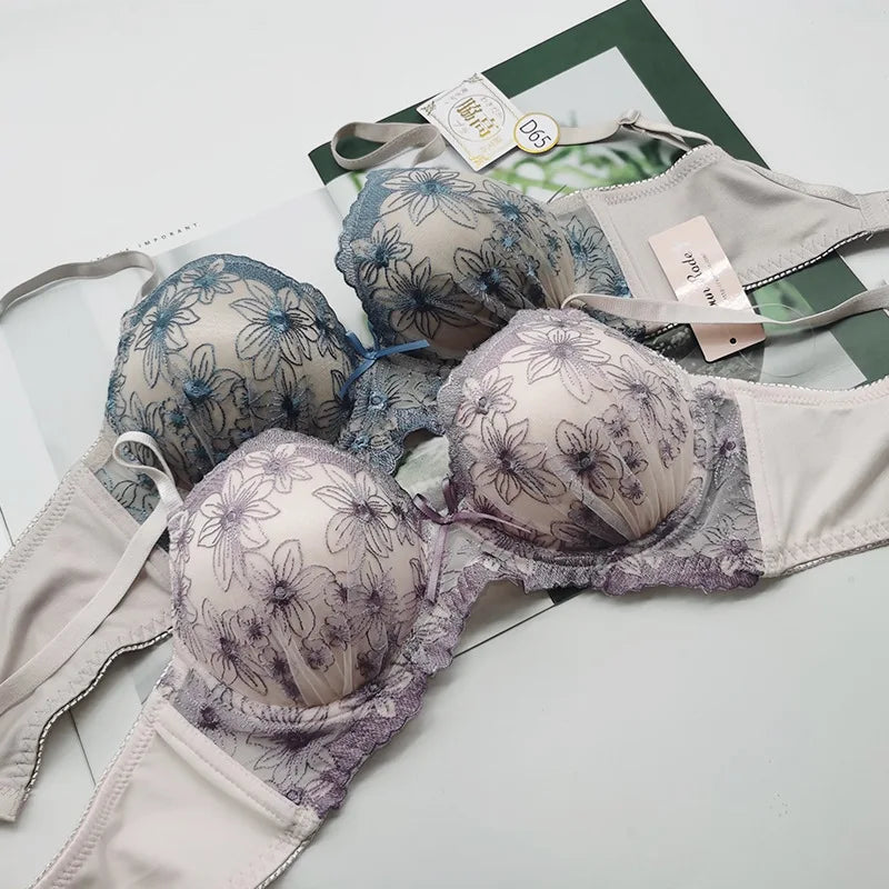 gathering support lace bra Set