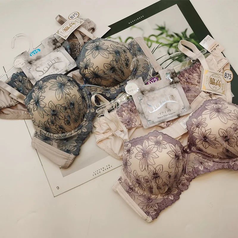 gathering support lace bra Set