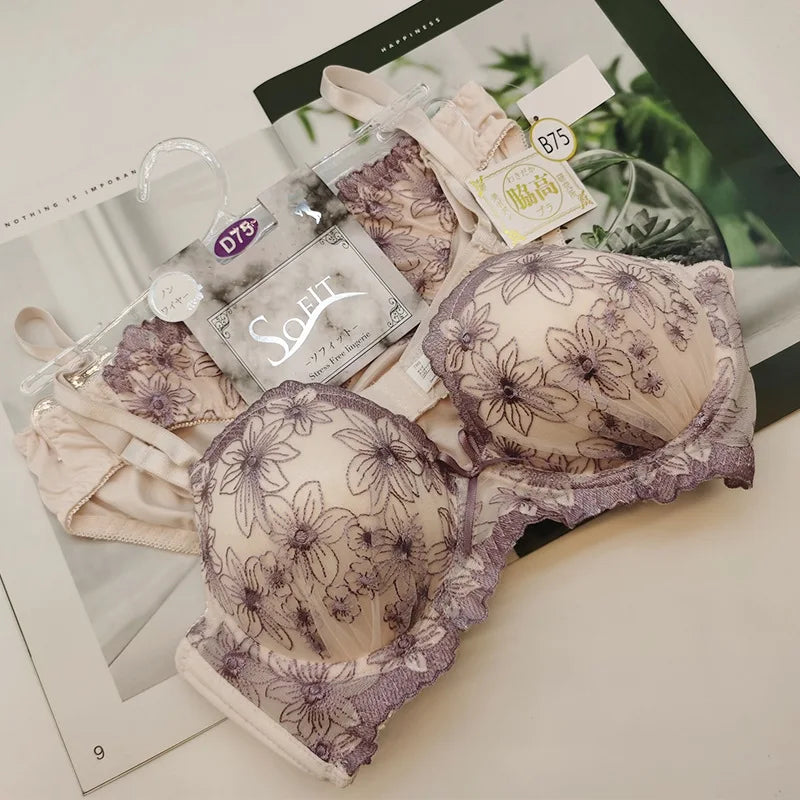 gathering support lace bra Set