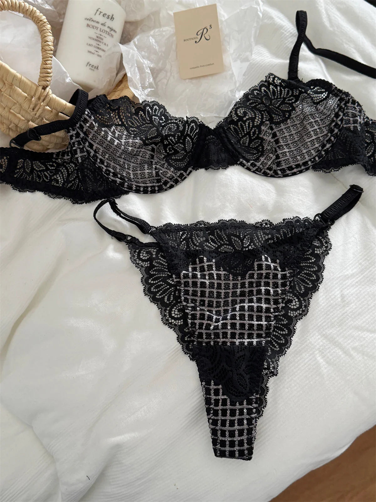 Niche Thin-Cut Black Lingerie Bra Set