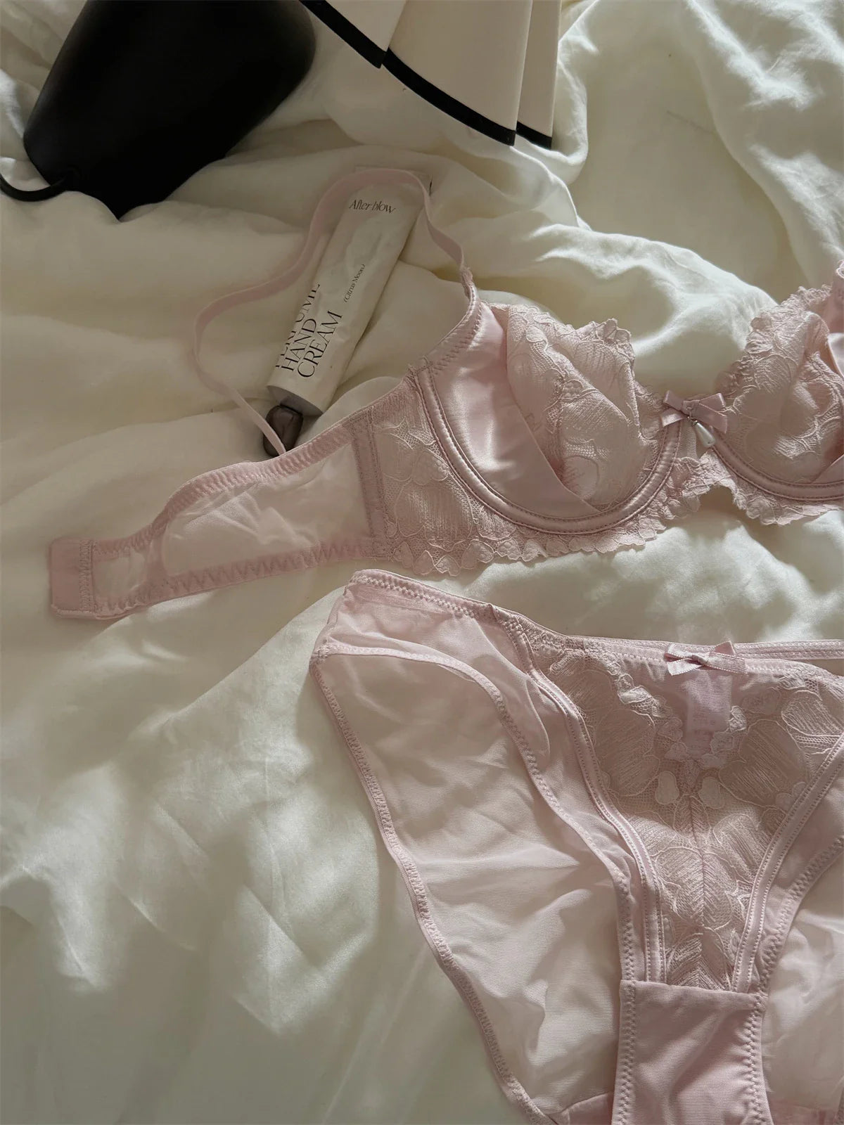 Pink Lingerie Push Up Underwire Bra with Panty Suit Embroidered Lace Thin Large Breasted Underwear