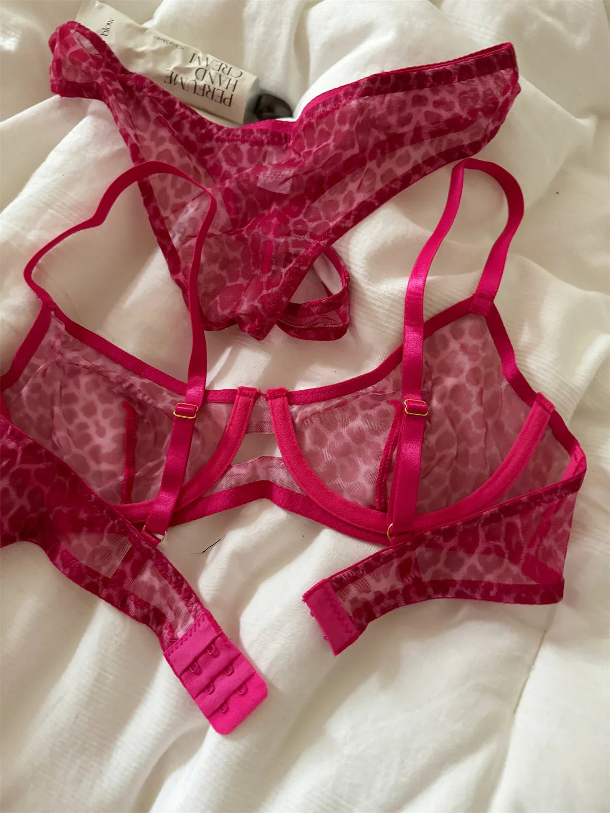 Rose red thin cups bra with Underwear